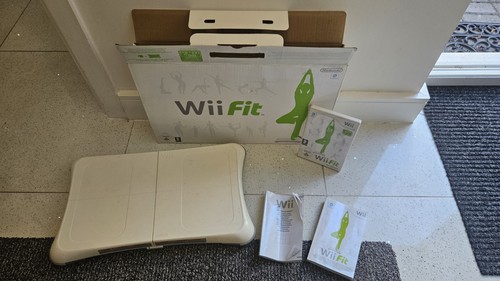 Nintendo wii fit - fit, balance