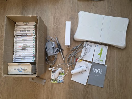 Nintendo wii console with - nintendo,